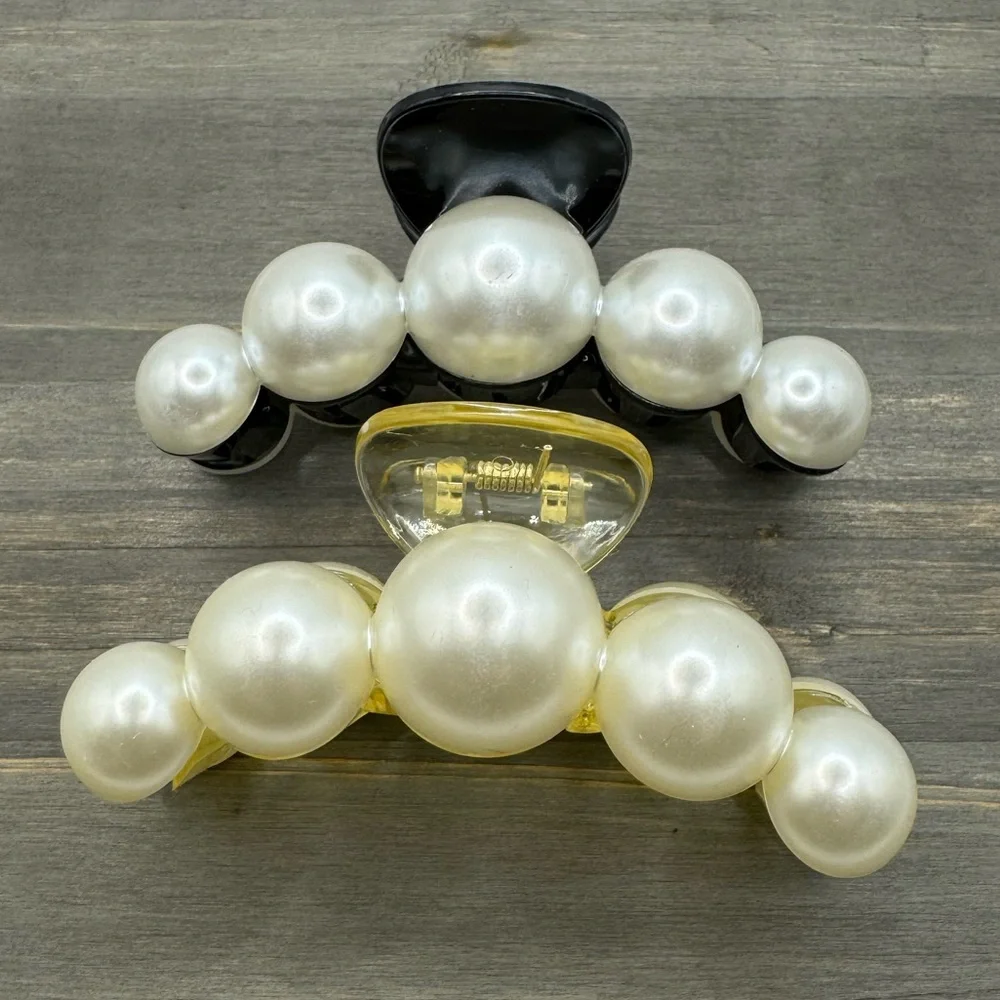 2 pcs Faux Pearl Claw Hair Clips